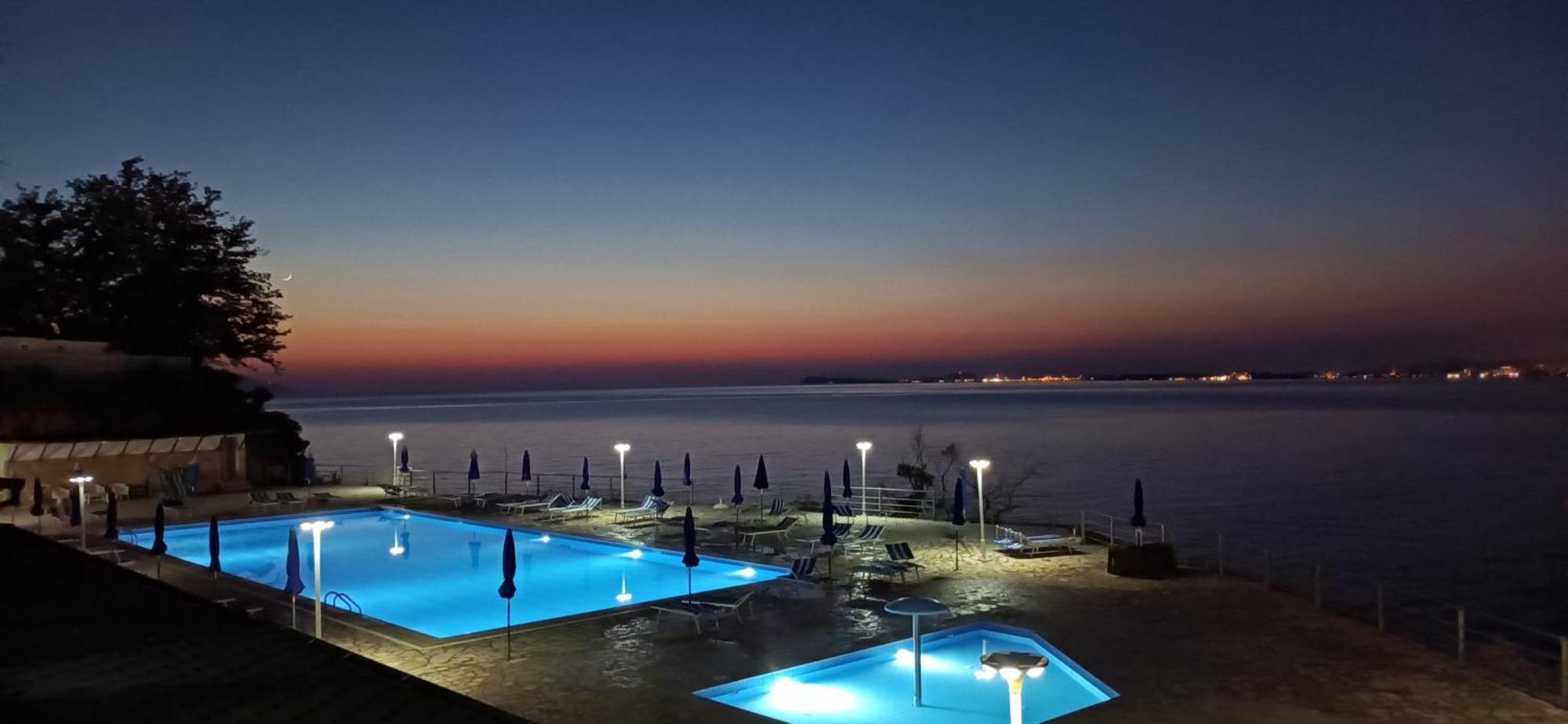 Artemis Beach House วญอเรอ ภายนอก รูปภาพ